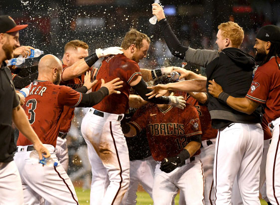 Diamondbacks players celebrate